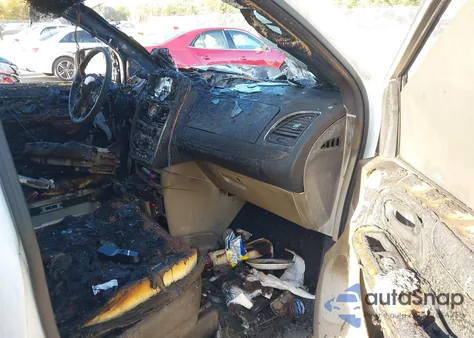 2014 Chrysler Town & Country Touring z USA, uszkodzony, nr VIN 2C4RC1BG4ER363817